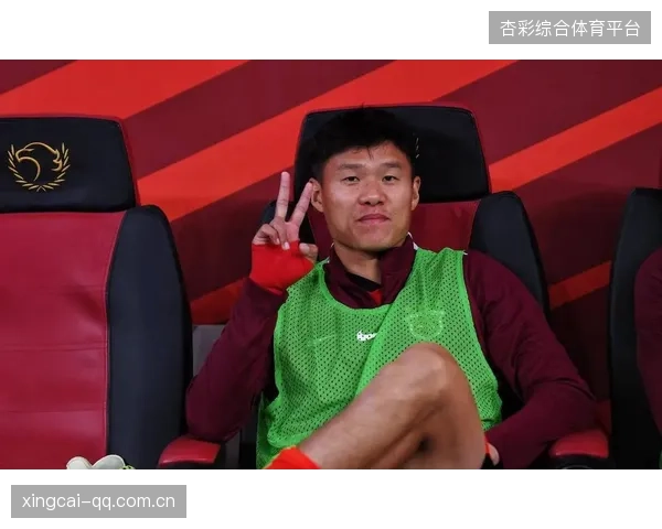 海港欲签国脚中卫，打造铁血防线新篇章